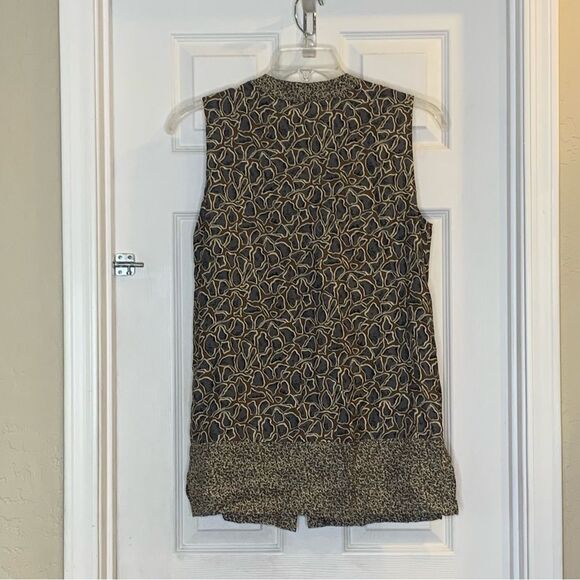 Ilyse Hart LTD Animal Print‎ Sleeveless Blouse Size Medium - Picture 2 of 8
